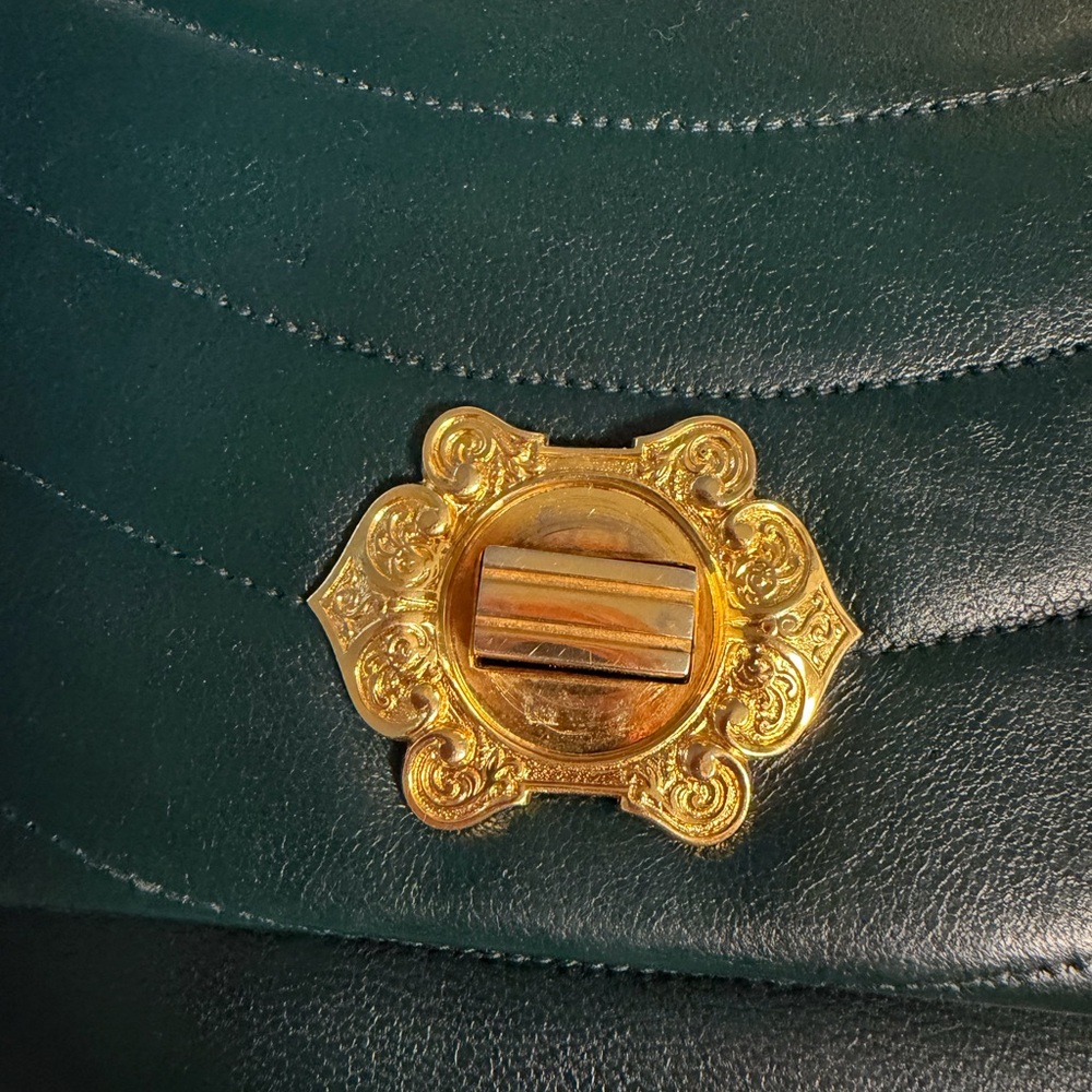 Vintage Italian leather quilted single flap bag - Picture 4 of 9